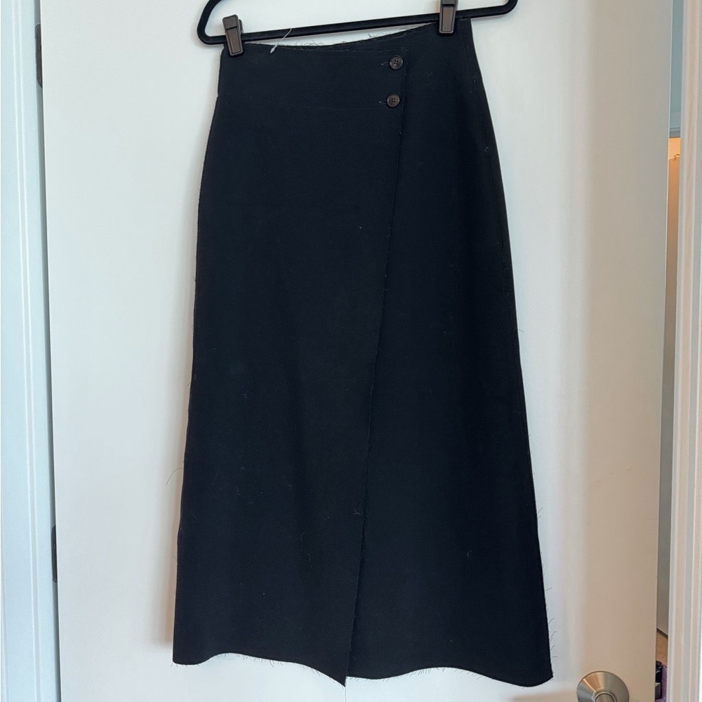 Joseph Black Women's Ferdi Double Crepe Button Skirt